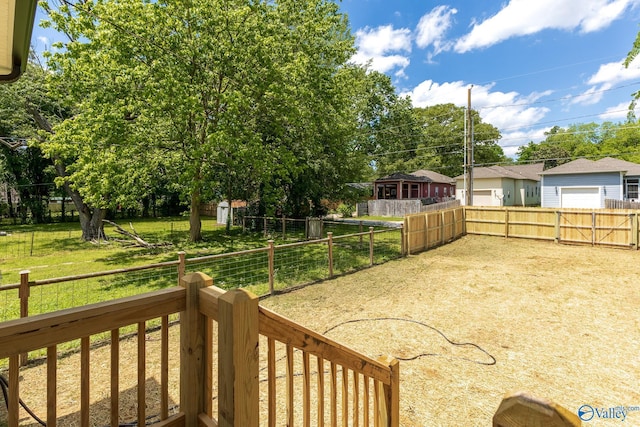 1201 Halsey Ave, Huntsville, AL 35801 - view of yard with a garage
