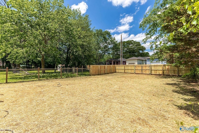 1201 Halsey Ave, Huntsville, AL 35801 - view of fenced backyard