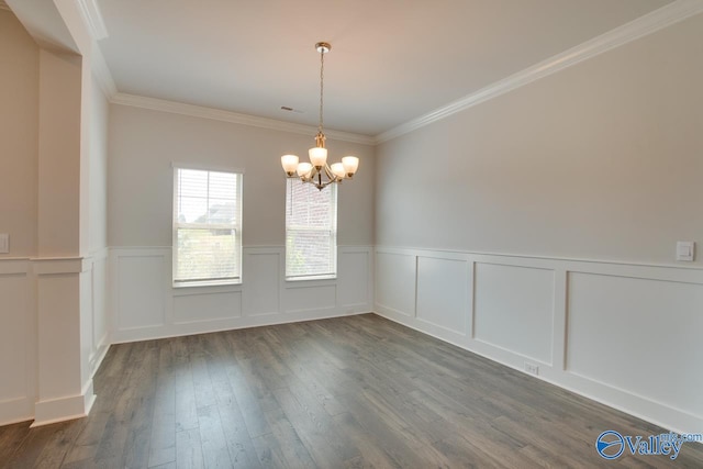 unfurnished dining area with ornamental molding, dark hardwood / wood-style flooring, and a chandelier