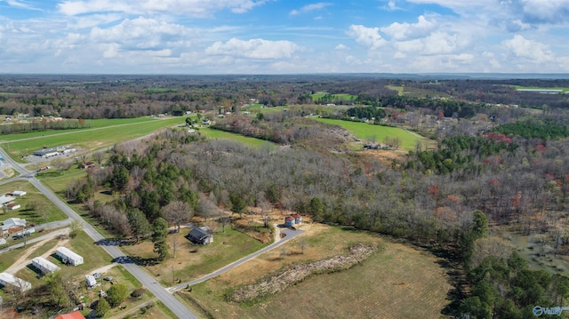 bird's eye view with a view of trees