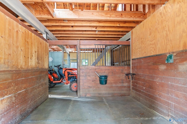 123 Coyote Creek Rd, Meridianville, AL 35759 - view of stable