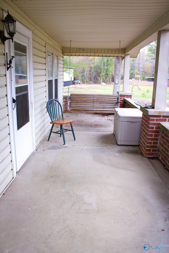 view of patio / terrace with covered porch