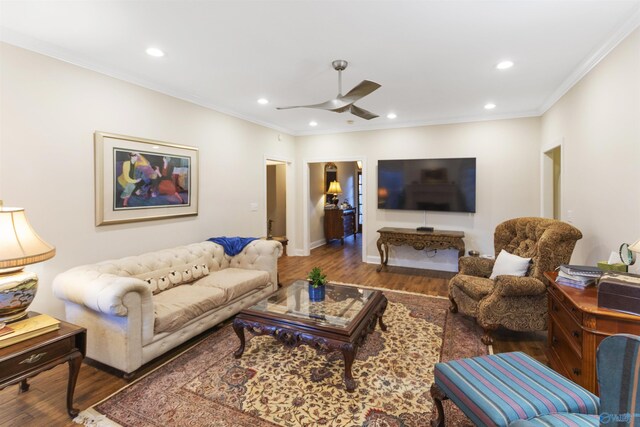 1033 Edgewood Cir, Arab, AL 35016 - living room with recessed lighting, a ceiling fan, ornamental molding, and wood finished floors