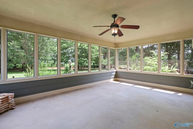 114 Butch Cir, Hazel Green, AL 35750 - unfurnished sunroom featuring a ceiling fan and plenty of natural light