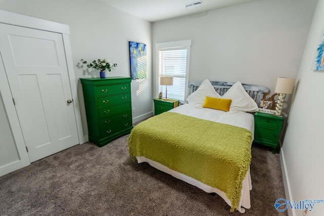 view of carpeted bedroom