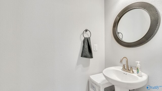 28119 Chasebrook Dr, Harvest, AL 35749 - bathroom with a sink