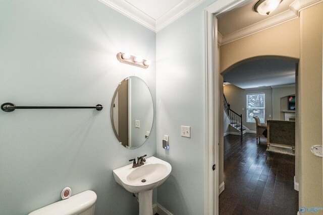 1117 Pegasus Dr NW, Huntsville, AL 35806 - bathroom featuring wood-type flooring and ornamental molding