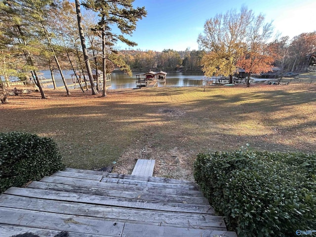 view of yard with a water view