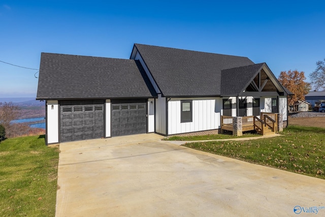 modern inspired farmhouse with a front yard