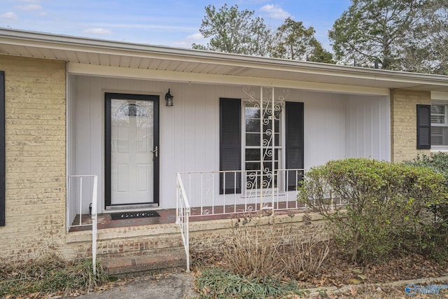 property entrance with a porch