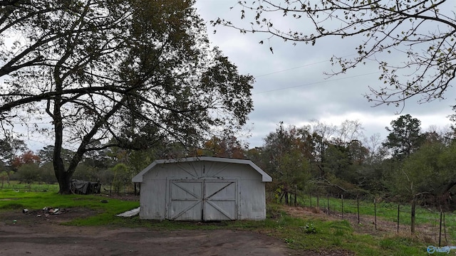 view of outbuilding