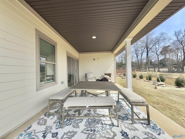 211 Shangrila Way, Meridianville, AL 35759 - view of patio with outdoor dining space