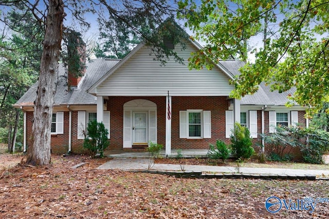 view of front facade featuring a porch