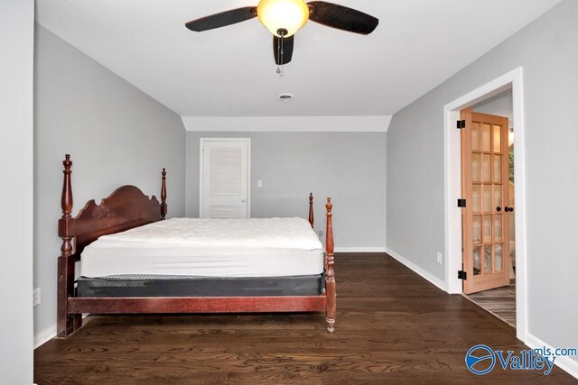 2512 Vista Dr SE, Huntsville, AL 35803 - bedroom with wood finished floors, baseboards, and ceiling fan