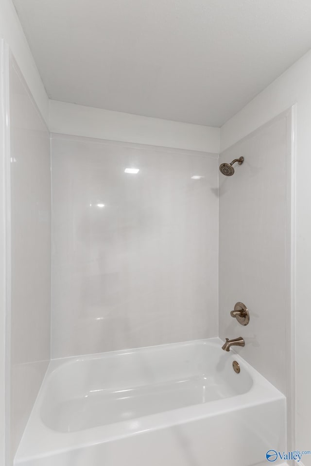 2113 Greenwood Pl Unit 2113, Huntsville, AL 35802 - full bath featuring shower / washtub combination