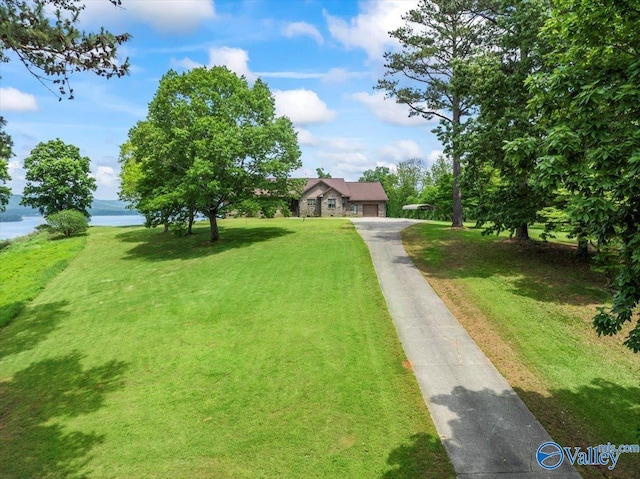 view of front of house with a front yard