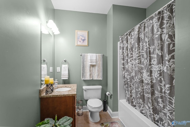 full bath featuring shower / tub combo, tile patterned floors, baseboards, vanity, and toilet