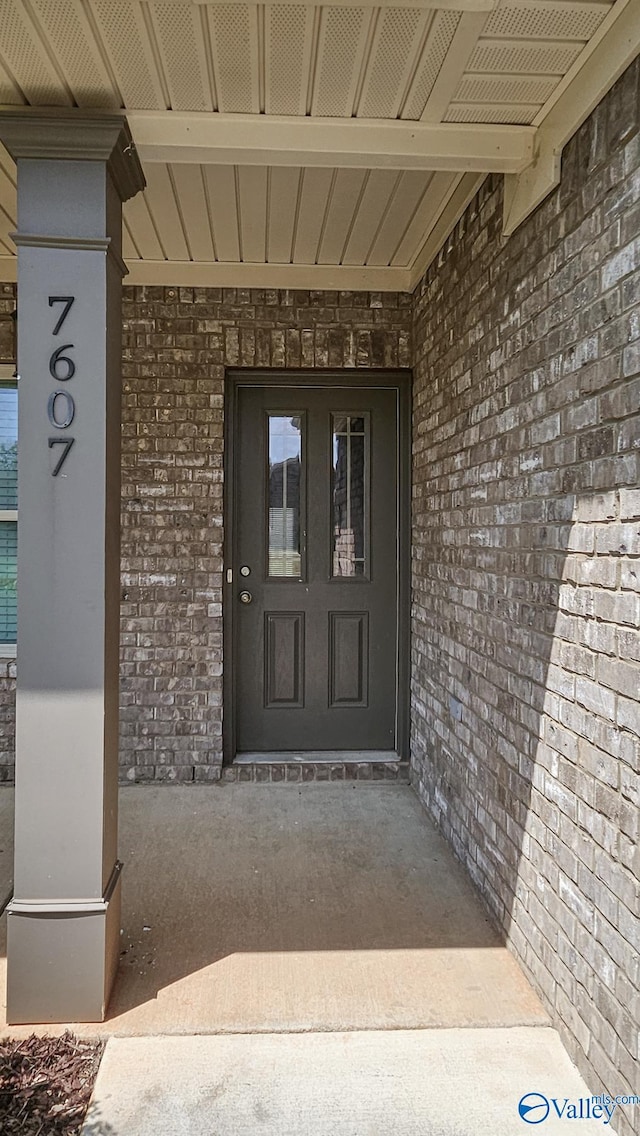 7607 NW Ashor Dr, Huntsville, AL 35806 - entrance to property featuring brick siding