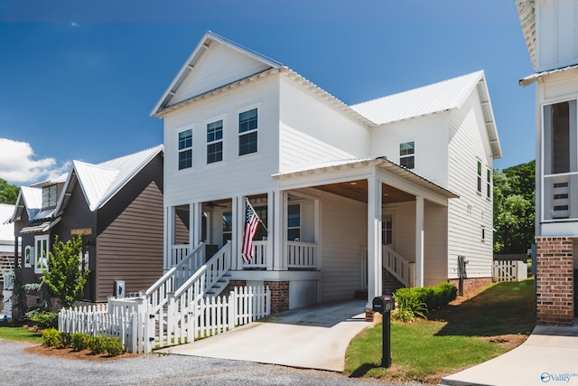view of front of property with metal roof