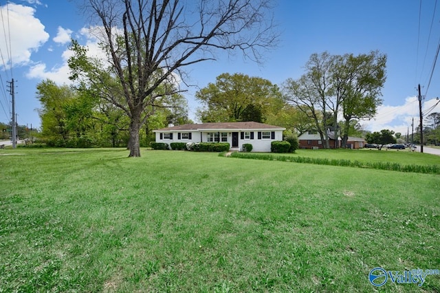 4407 Sparkman Dr NW, Huntsville, AL 35810 - view of front of property featuring a front lawn