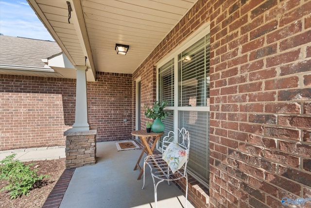 5008 Montauk Trl, Owens Cross Roads, AL 35763 - view of porch