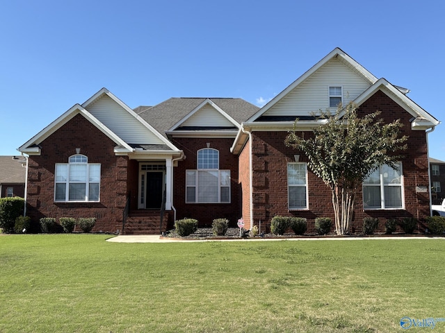 view of front facade with a front yard