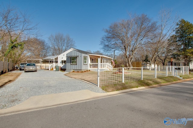 view of front of house featuring a carport