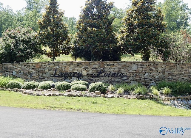 Listing photo 2 for 42 Legendary Dr, Guntersville AL 35976