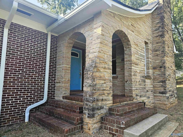 view of entrance to property