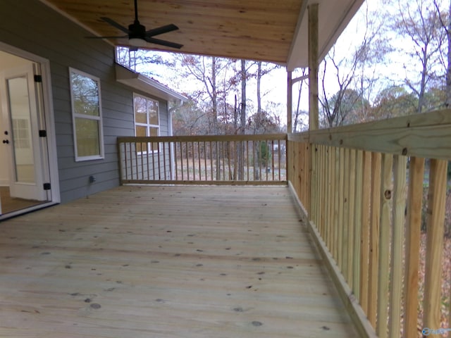 deck with ceiling fan