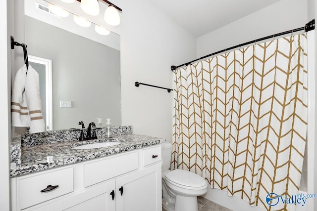 112 Elledge Farm Dr, Hazel Green, AL 35750 - bathroom with vanity, toilet, and a shower with curtain