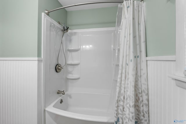 113 Gordon Dr, Athens, AL 35611 - bathroom with a wainscoted wall and shower / bath combo