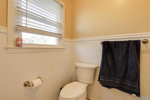 bathroom featuring toilet