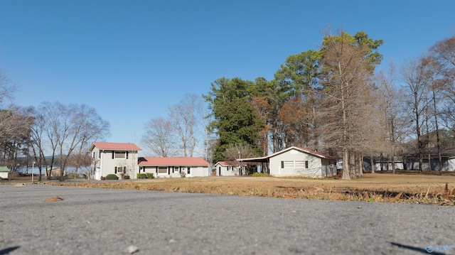 view of yard with a carport