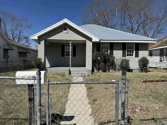 view of front of property featuring covered porch