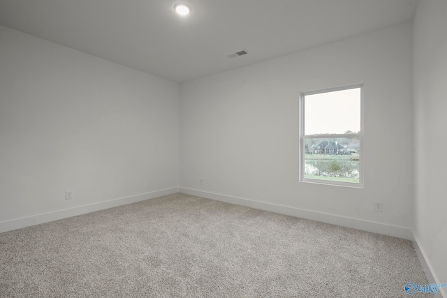 empty room featuring carpet