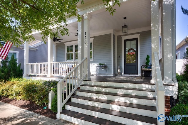 property entrance featuring a porch