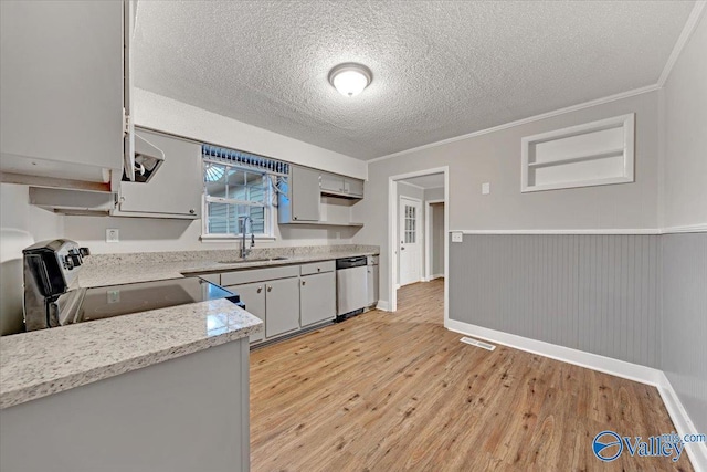 kitchen with dishwasher, sink, electric stove, gray cabinets, and light wood-type flooring