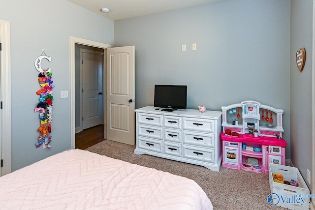 view of carpeted bedroom