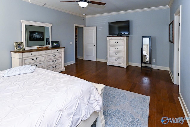 bedroom with ceiling fan, baseboards, dark wood-style floors, and crown molding