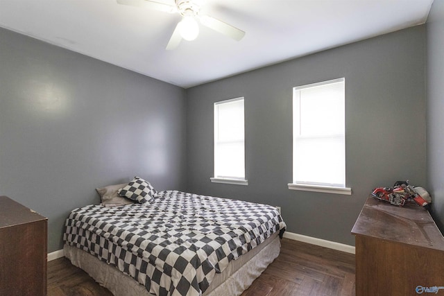 bedroom with ceiling fan