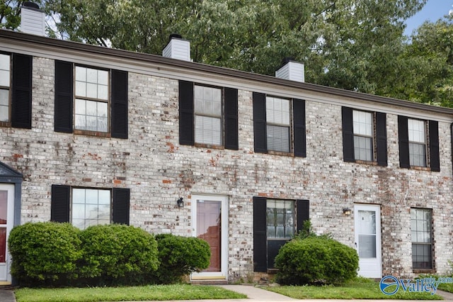2007B Reaches Pl SW Unit B, Huntsville, AL 35802 - view of front of property featuring a chimney