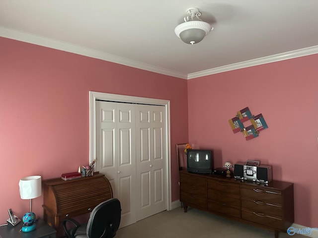 office space with crown molding and light carpet