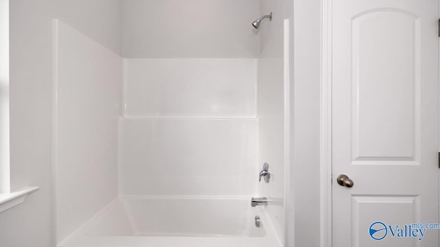 full bathroom with bathing tub / shower combination