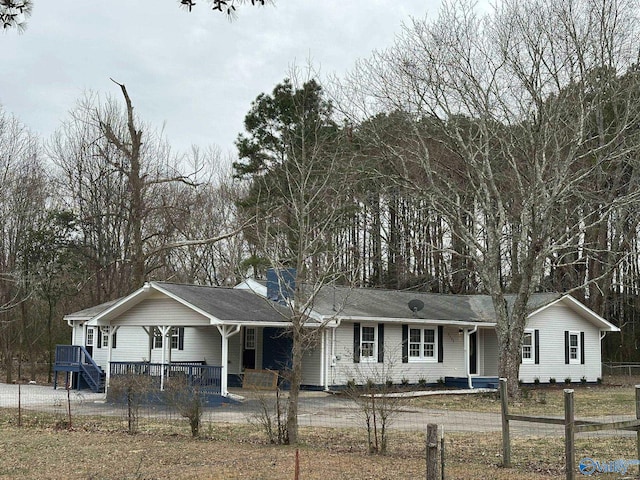 view of front of property