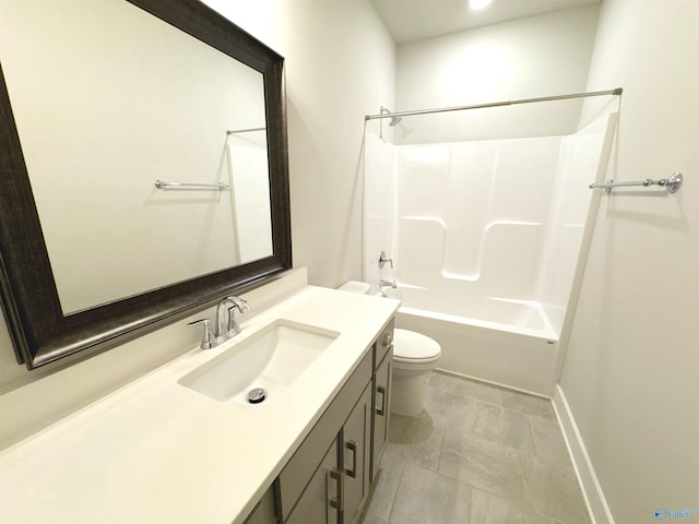 full bath with shower / washtub combination, vanity, toilet, and baseboards