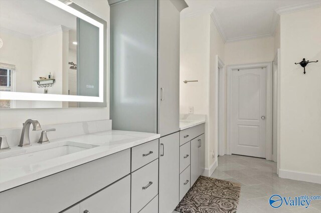 office space featuring light hardwood / wood-style flooring, crown molding, and an inviting chandelier