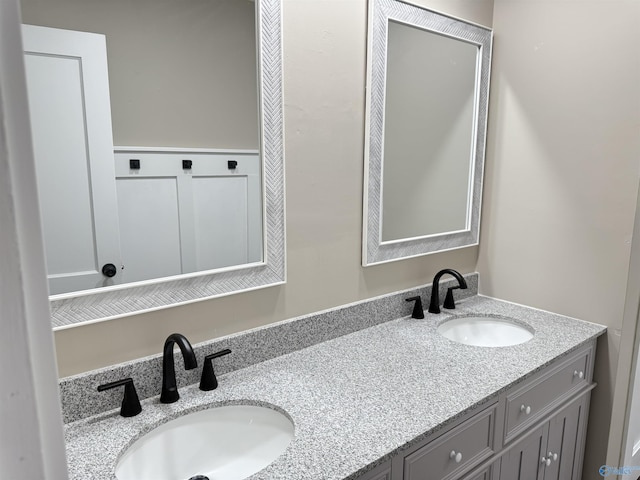 403 SW Arcadia St, Hartselle, AL 35640 - bathroom featuring double vanity