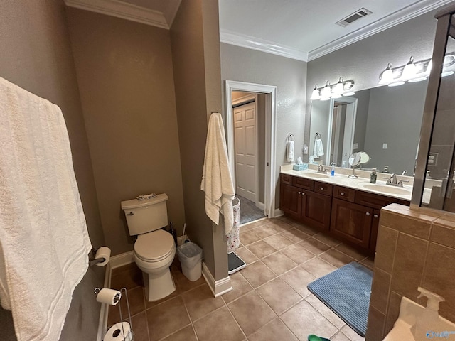 full bathroom featuring toilet, a sink, visible vents, and crown molding