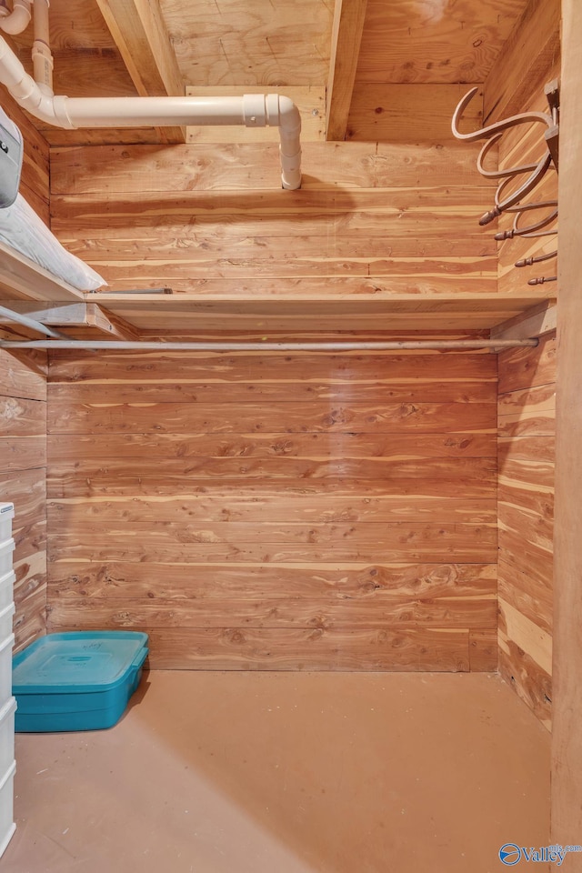 136 Higdon Rd, Falkville, AL 35622 - view of walk in closet